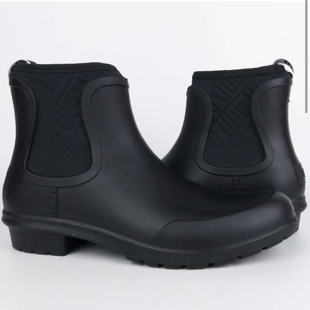 UGG chevonne rain boots fur insole NEW